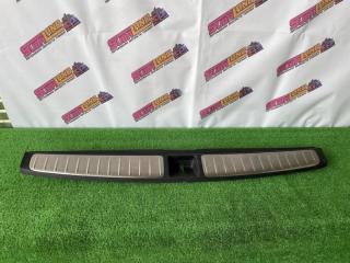 Накладка замка багажника задняя Subaru Legacy 2005