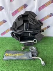 Домкрат Subaru Forester 2008