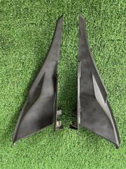 Уголок жабо Subaru Forester 2008