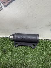 Фото запчасти демпфер бардачка Subaru Impreza контрактная запчасть Запчасть демпфер бардачка Subaru Impreza