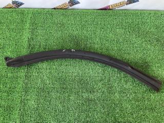 Уплотнительная резинка задняя правая Subaru Forester 2015