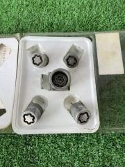 Гайки 1.25 секретки Subaru XV 2016