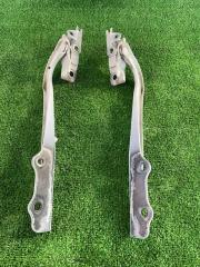 Петли капота Subaru Impreza 2017