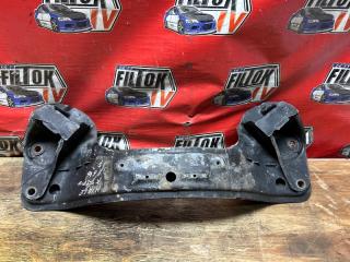 Запчасть балка под двс TOYOTA HIACE 1995