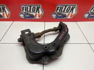 Запчасть рычаг верхний передний правый TOYOTA HIACE 1995