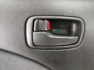 Запчасть ручка внутренняя задняя левая Mitsubishi Outlander 2006