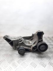 Фото запчасти кронштейн генератора BMW 1-series 2009 контрактная запчасть Запчасть кронштейн генератора BMW 1-series 2009