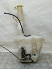 Фото запчасти бачок омывателя Chrysler Voyager 2008 контрактная запчасть Запчасть бачок омывателя Chrysler Voyager 2008