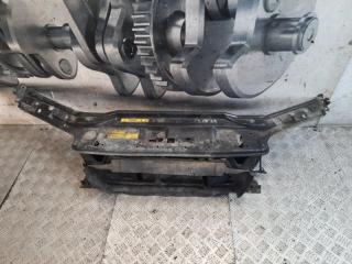 Фото запчасти планка под капот Volvo V70 2005 Б/У запчасть Запчасть планка под капот Volvo V70 2005