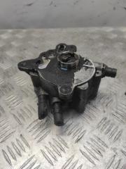 Запчасть насос вакуумный Volkswagen Golf 2008