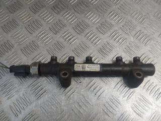 Фото запчасти топливная рампа ford Focus 2013 Б/У запчасть Запчасть топливная рампа ford Focus 2013