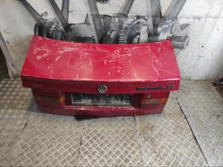 Крышка багажника Volkswagen Passat 1997