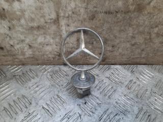 Фото запчасти эмблема Mercedes-Benz E-Class 2004 Б/У запчасть Запчасть эмблема Mercedes-Benz E-Class 2004