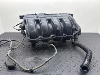 Запчасть коллектор впускной Volkswagen Golf 2001