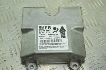 Запчасть блок управления airbag srs Opel Astra GTC