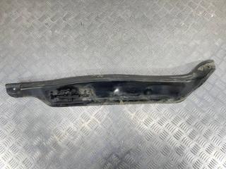 Запчасть водосток лобового стекла Volkswagen Jetta 2010