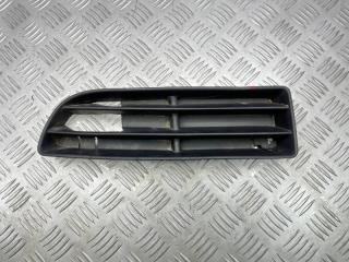 Запчасть решетка в бампер передняя левая Volkswagen Bora A4 1J5853665B контрактная Решетка в бампер передняя левая Volkswagen Bora A4 1J5853665B контрактная