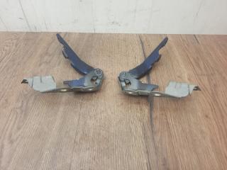 Фото запчасти петля капота lexus gs350 Б/У запчасть Запчасть петля капота lexus gs350