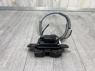 Фото запчасти замок крышки багажника задний Jeep Liberty контрактная запчасть Запчасть замок крышки багажника задний Jeep Liberty