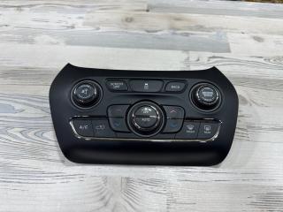 Фото запчасти блок управления климат-контролем Jeep Cherokee контрактная запчасть Запчасть блок управления климат-контролем Jeep Cherokee