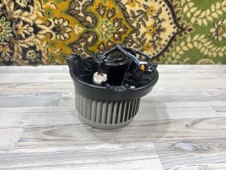 Фото запчасти моторчик печки Jeep Cherokee 2014 контрактная запчасть Запчасть моторчик печки Jeep Cherokee 2014