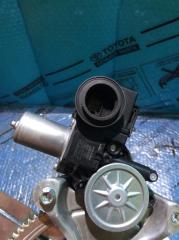 Мотор стеклоподъемника задний правый TOYOTA LAND CRUISER 200 2018