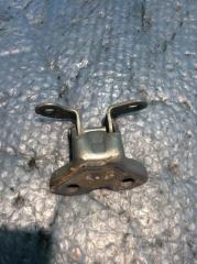 Петля двери задней правой верхняя Lexus RX-300/330/350/400h 2003-2009 Б/У Петля двери задней правой верхняя Lexus RX-300/330/350/400h 2003-2009