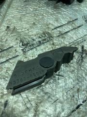 Пыльник крыла правый LEXUS RX300 2020