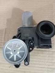 Моторчик стеклоподъемника задний правый TOYOTA Camry 2018