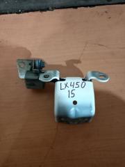 Петля двери багажника нижняя задняя левая LEXUS LX450D 2015 Б/У Петля двери багажника нижняя задняя левая LEXUS LX450D 2015