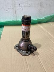 Домкрат TOYOTA LAND CRUISER 200 2013