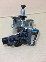 Замок крышки багажника TOYOTA LAND CRUISER 200 2020