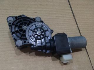 Моторчик регулировки сиденья передний левый TOYOTA Camry 2022