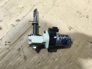 Моторчик регулировки сиденья передний правый TOYOTA Land Cruiser 2018