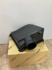 Корпус воздушного фильтра TOYOTA LAND CRUISER 200 новая Корпус воздушного фильтра TOYOTA LAND CRUISER 200