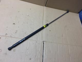 Амортизатор капота передний правый LEXUS ES200 2016 Б/У Амортизатор капота передний правый LEXUS ES200 2016