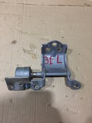 Петля двери багажника нижняя задняя левая LEXUS LX570 2011 Б/У Петля двери багажника нижняя задняя левая LEXUS LX570 2011