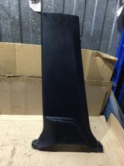 Обшивка средней стойки нижняя левая TOYOTA Land Cruiser 2011