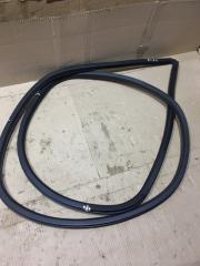 Уплотнитель двери задней правой(дверного проема) задний правый TOYOTA Land Cruiser 2015 Б/У Уплотнитель двери задней правой(дверного проема) задний правый TOYOTA Land Cruiser 2015