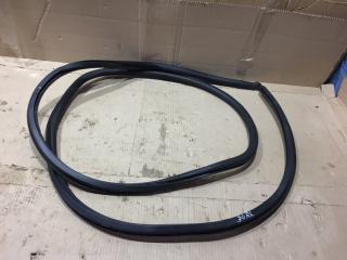 Уплотнитель двери задней левой(дверного проема) задний левый TOYOTA Land Cruiser 2015