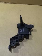 Блок предохранителей салонный правый TOYOTA LAND CRUISER 200 2015 Б/У Блок предохранителей салонный правый TOYOTA LAND CRUISER 200 2015