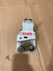 Петля двери багажника правая TOYOTA HIGHLANDER 2014