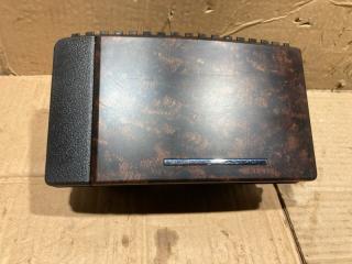 Подстаканник TOYOTA Land Cruiser 2010 Б/У Подстаканник TOYOTA Land Cruiser 2010