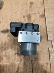 Блок ABS (насос) LEXUS RX300 2019