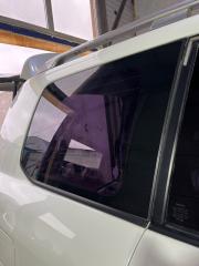 Стекло кузовное глухое правое TOYOTA Land Cruiser 2015