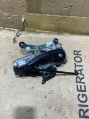 Механизм подъема двери/крышки багажника TOYOTA Land Cruiser 2015