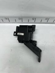 Блок предохранителей TOYOTA Land Cruiser 2015