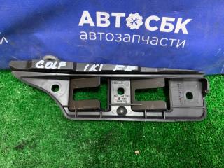 Запчасть крепление бампера переднее правое Volkswagen Golf 2003-2008