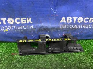 Запчасть крепление бампера переднее правое Volkswagen Passat 2005-2009
