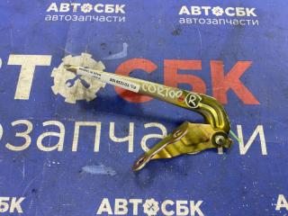 Петля капота правая TOYOTA Corolla новая Петля капота правая TOYOTA Corolla